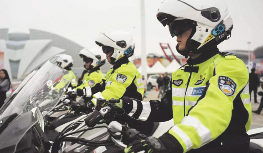 The Use of Bluetooth Loudspeaker Systems on Patrol Motorcycles for Traffic Management